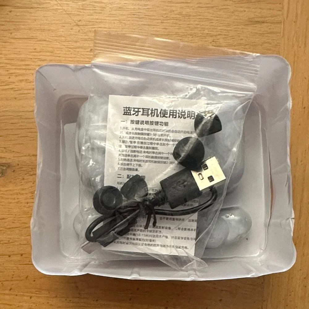 TWS F9 True Wireless Earbuds with Power Bank NIB